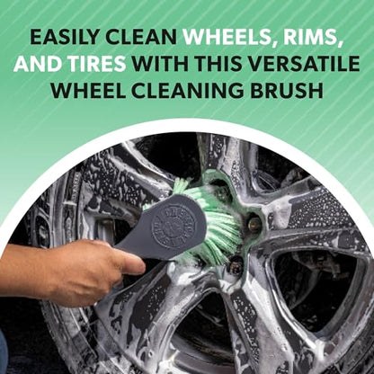 17-Piece Car Detailing Kit with Interior Cleaner, Wheel Cleaner & Wash Tools